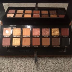 Anastasia soft glam eyeshadow palette